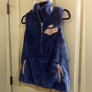 LL Bean Vest! Women’s Size Medium! Cozy and Soft! Like new! Blue and Green